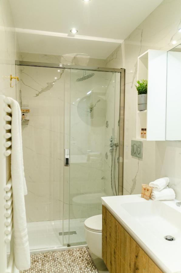 Vila Apulialux Little Jem W Jacuzzi / 180 Steps From Sea Polignano a Mare Exteriér fotografie
